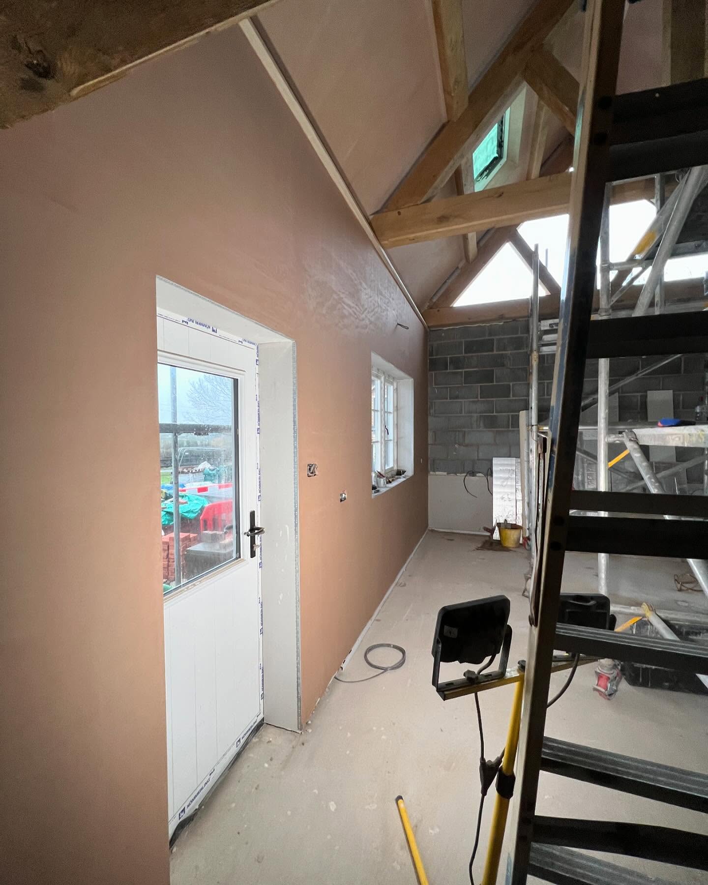 At DMC Plastering & Rendering, we specialize in providing high-quality plastering services tailored to both residential and commercial projects. 